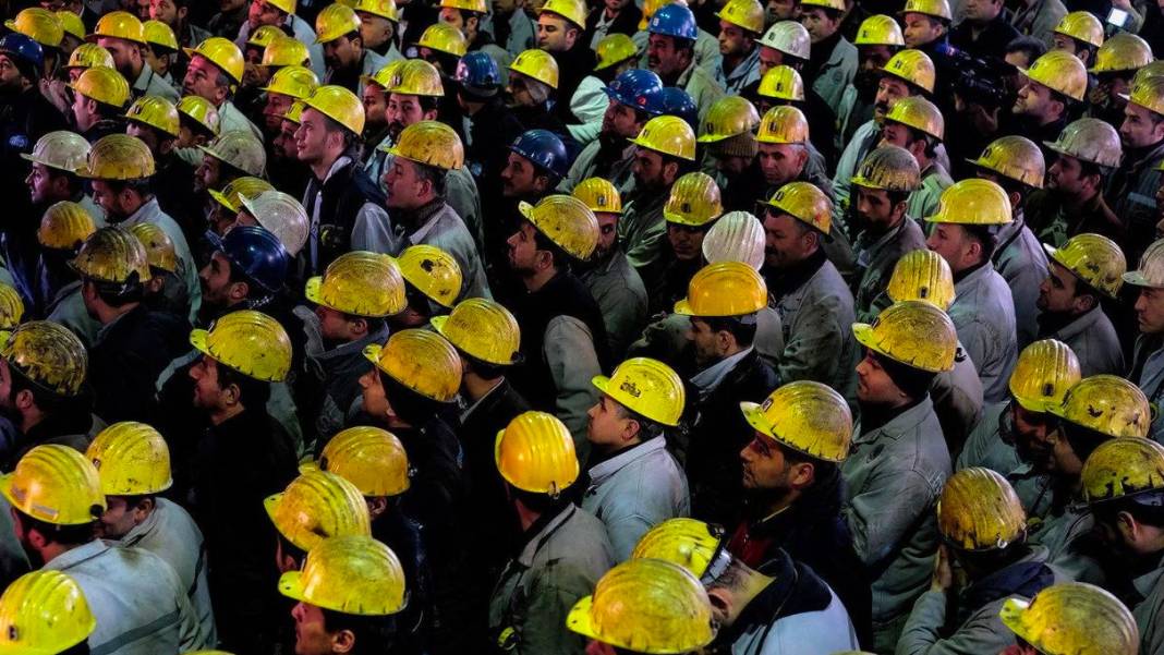 Taşerona Kadro Nihayet Çıkıyor! Resmi Açıklama Geldi! 90 Bin Taşeron İşçi O Tarihte Kadroda Olacak