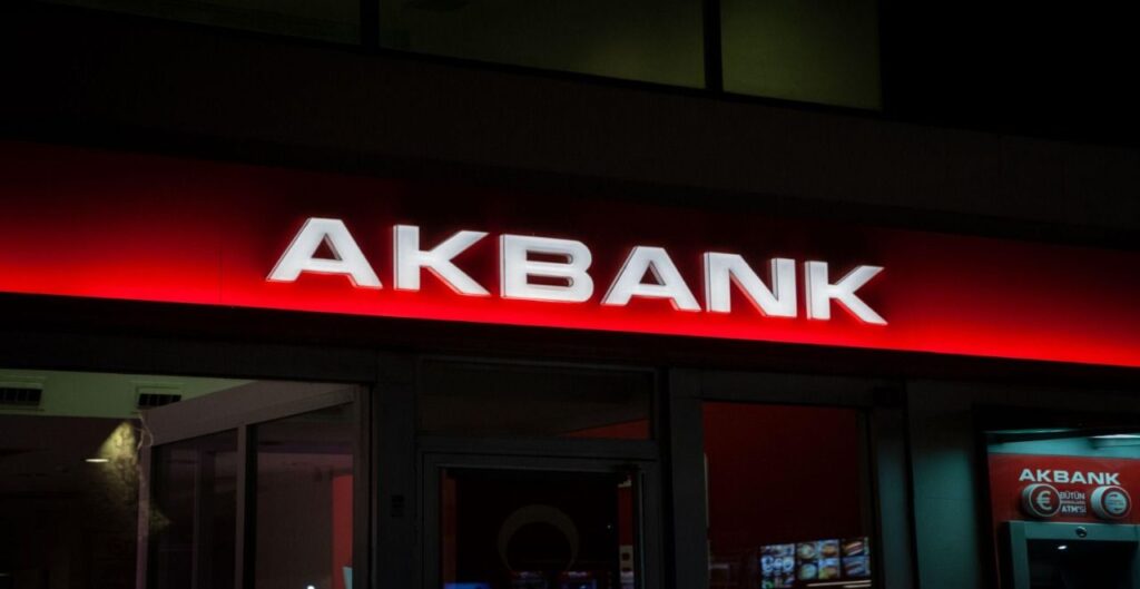 Akbank'tan 5.000 TL'lik Hediye! Yeni Yıla Yakışır Kampanya Başladı! Ödemenizi Alabilirsiniz